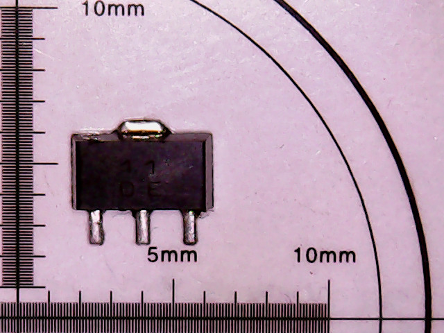 A mysterious 11DE regulator, photographed under a microscope