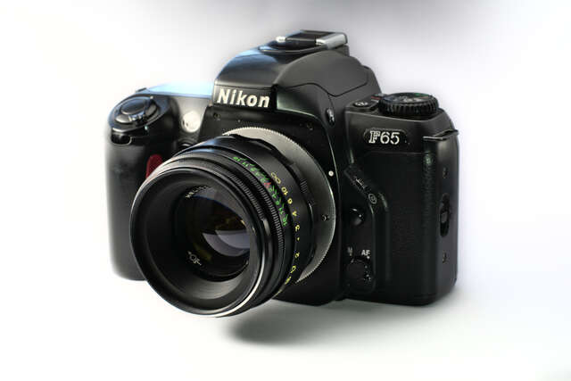 Helios 44–2 on Nikon F65